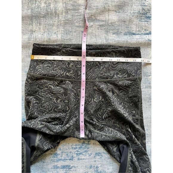 Under Armour Black Gray Green Abstract Marble Print Back Pocket Ankle Legging M - Picture 7 of 8